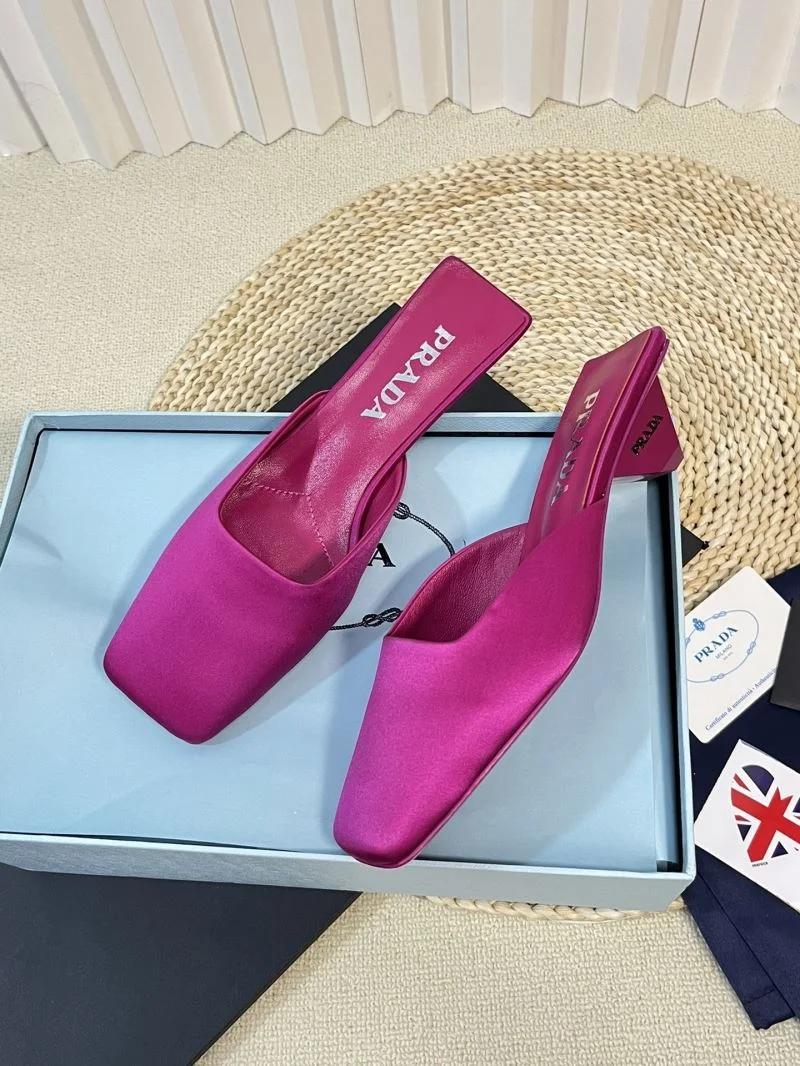 Prada Slippers Functional 34473