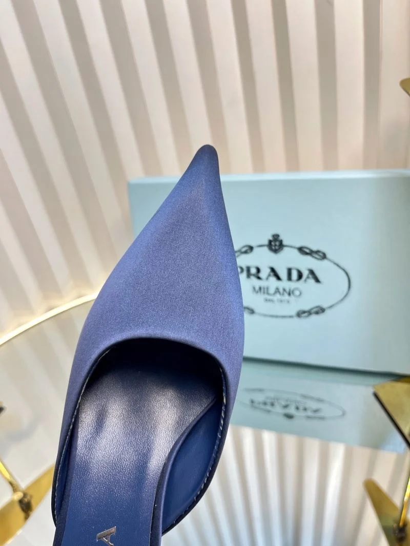 Prada Slippers Stylish 34470