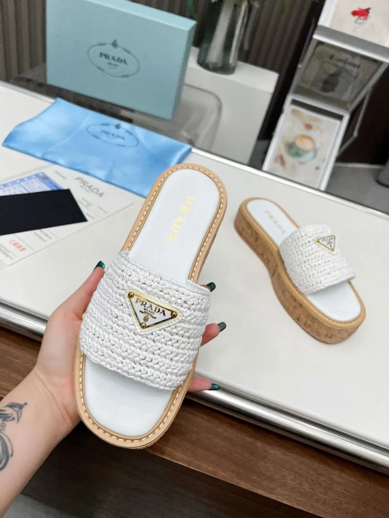 Prada Slippers MultiPurpose 34455