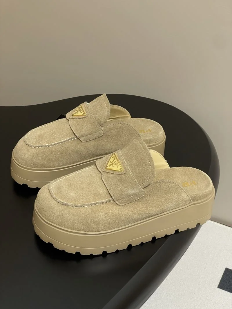 Prada Slippers Durable 34444