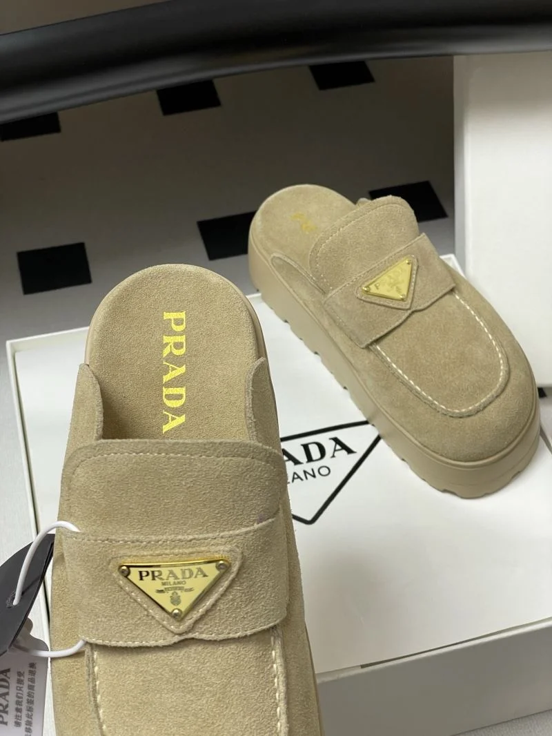 Prada Slippers Durable 34444