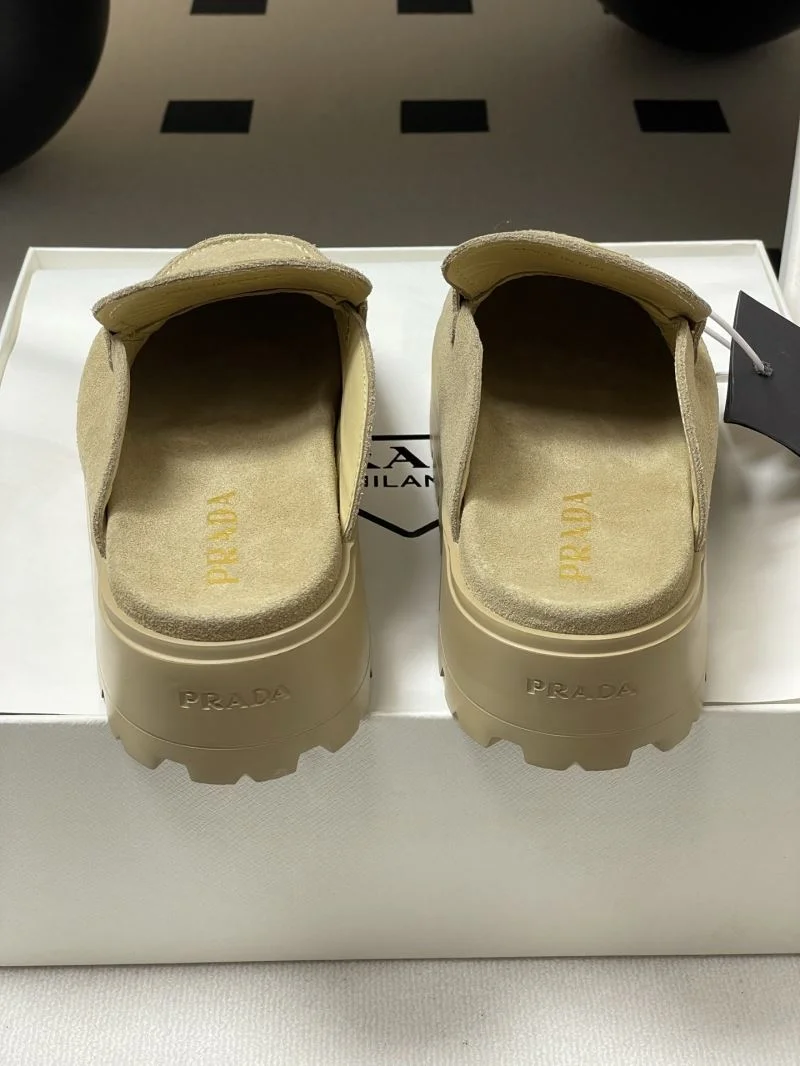 Prada Slippers Durable 34444