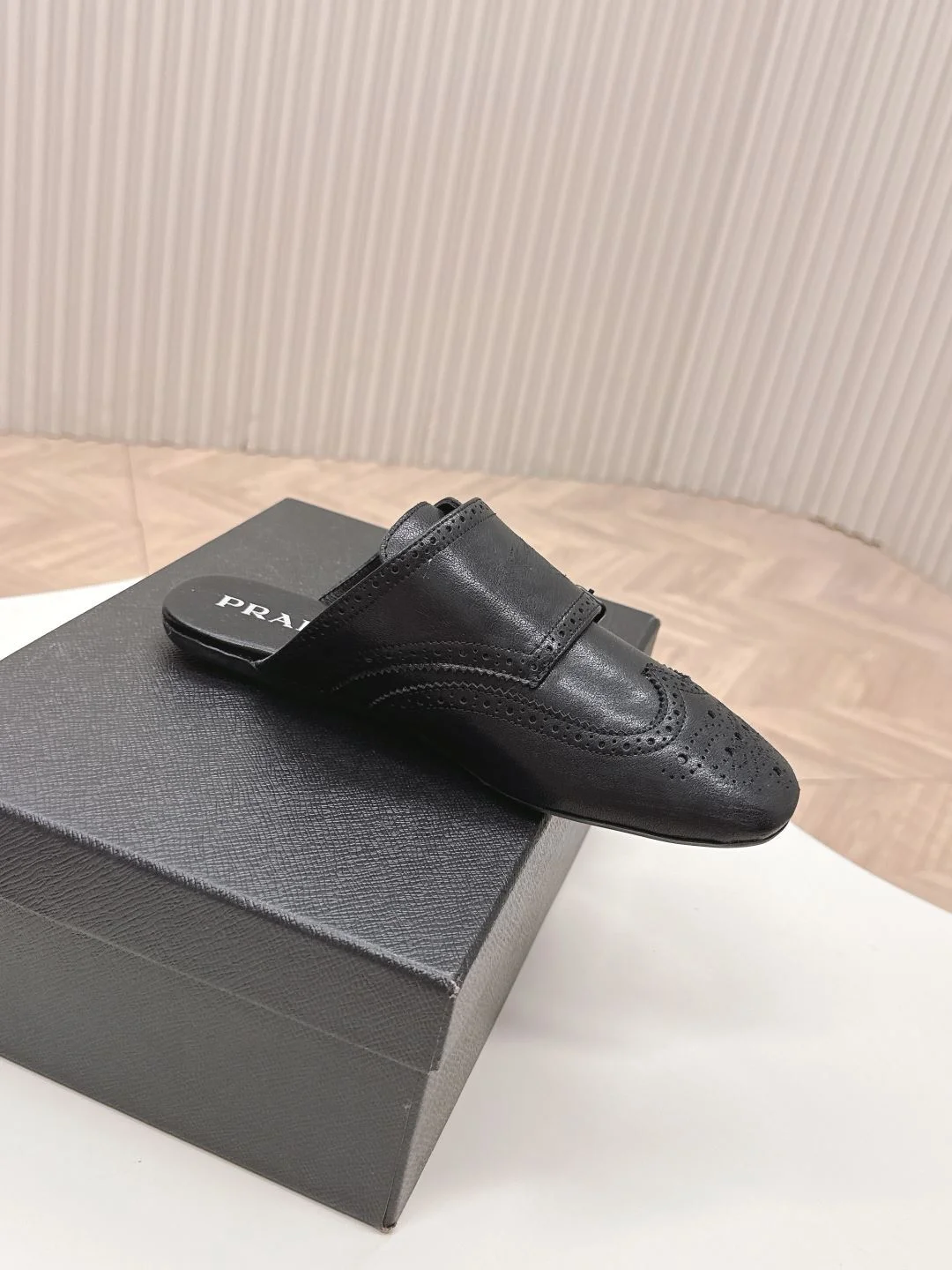 Trendsetting Prada Slippers 34060