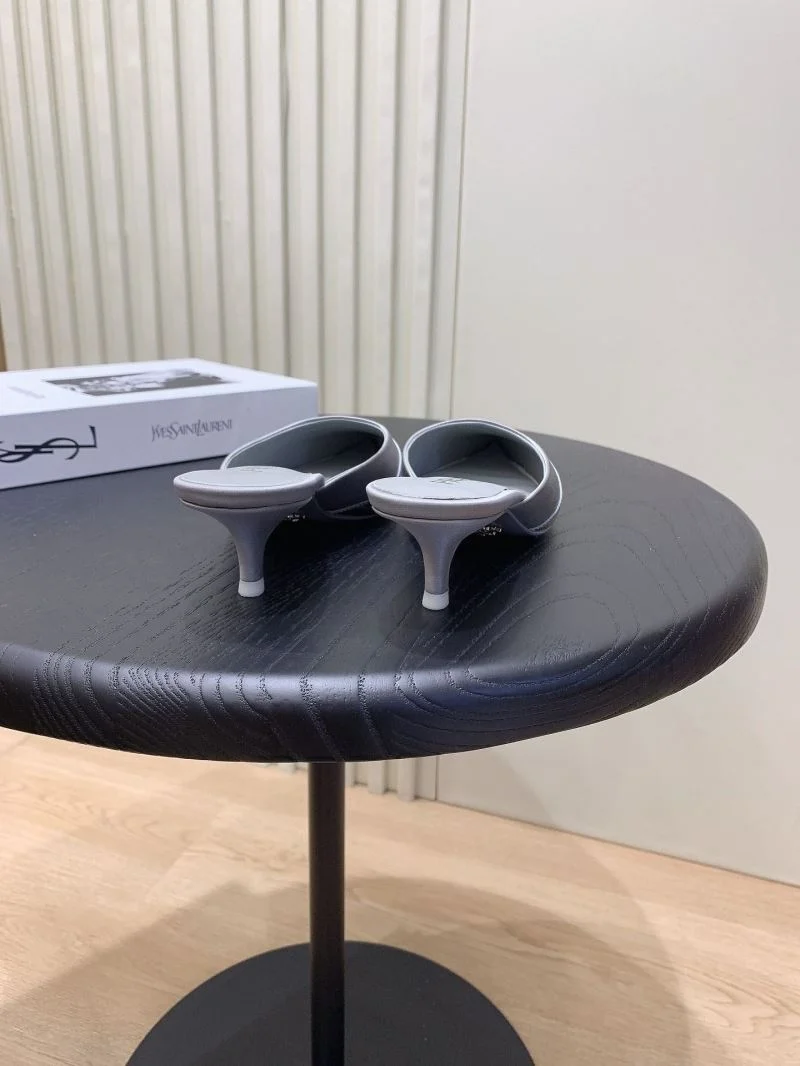 Prada Slippers Lightweight 34053