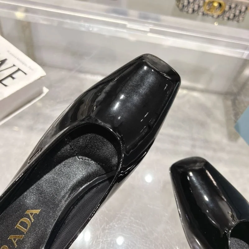 Prada Slippers Sporty 34049