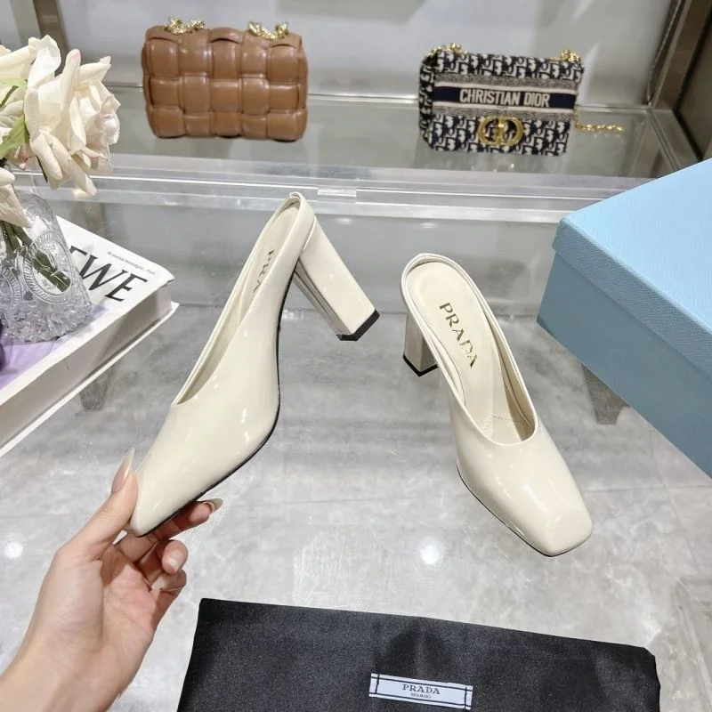 Prada Slippers Breathable 34050