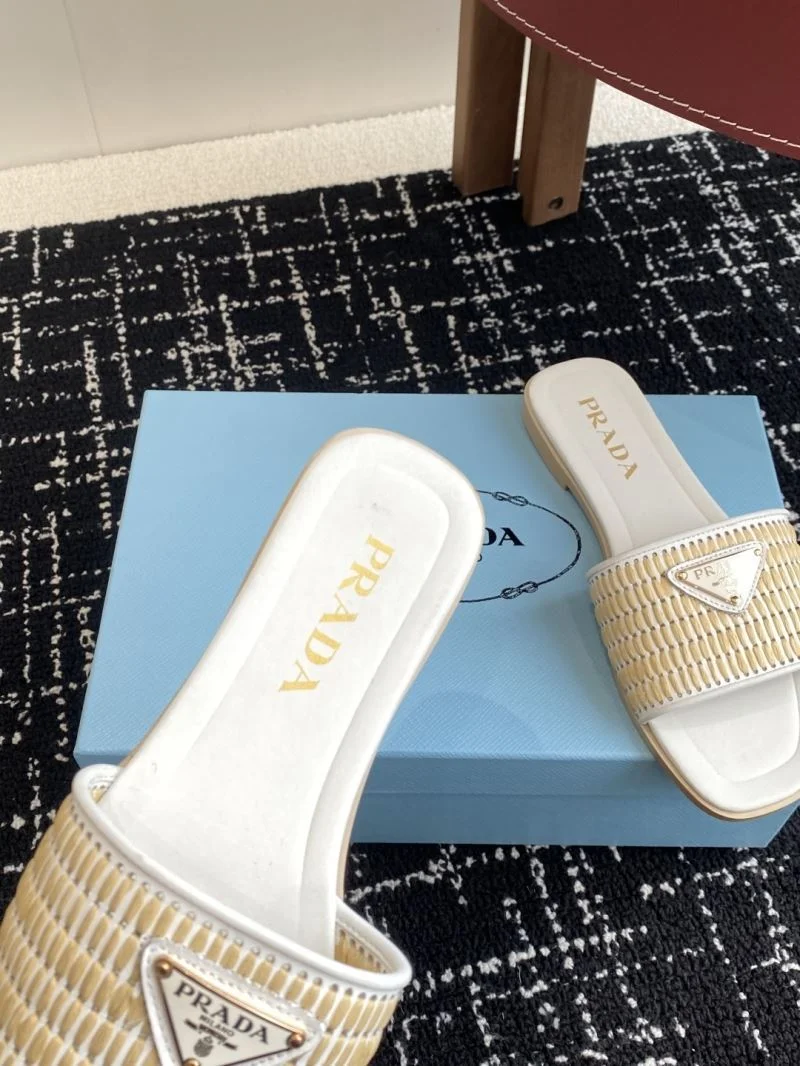 Prada Slippers Trendsetting 34024