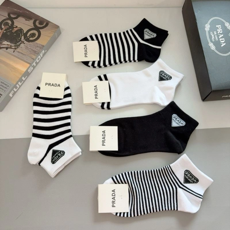 Supportive Prada Socks 273078