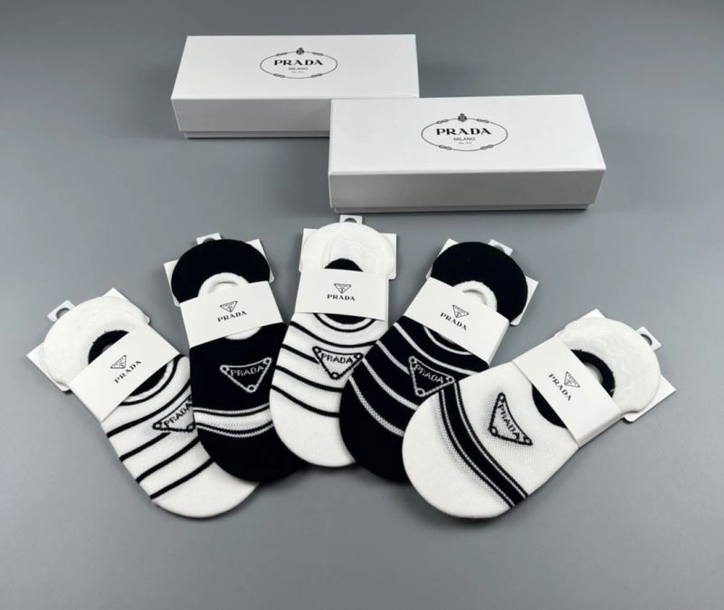 Trendsetting Prada Socks 274569