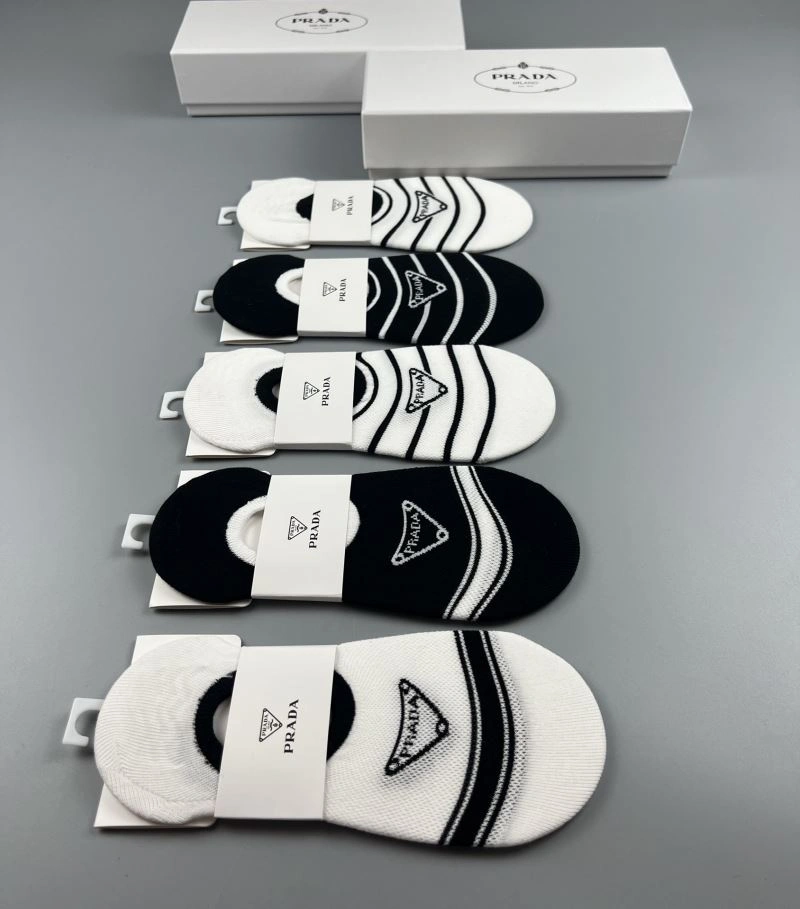 Trendsetting Prada Socks 274569