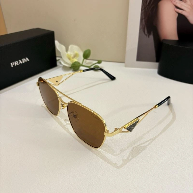Snug Prada Sunglasses 281956