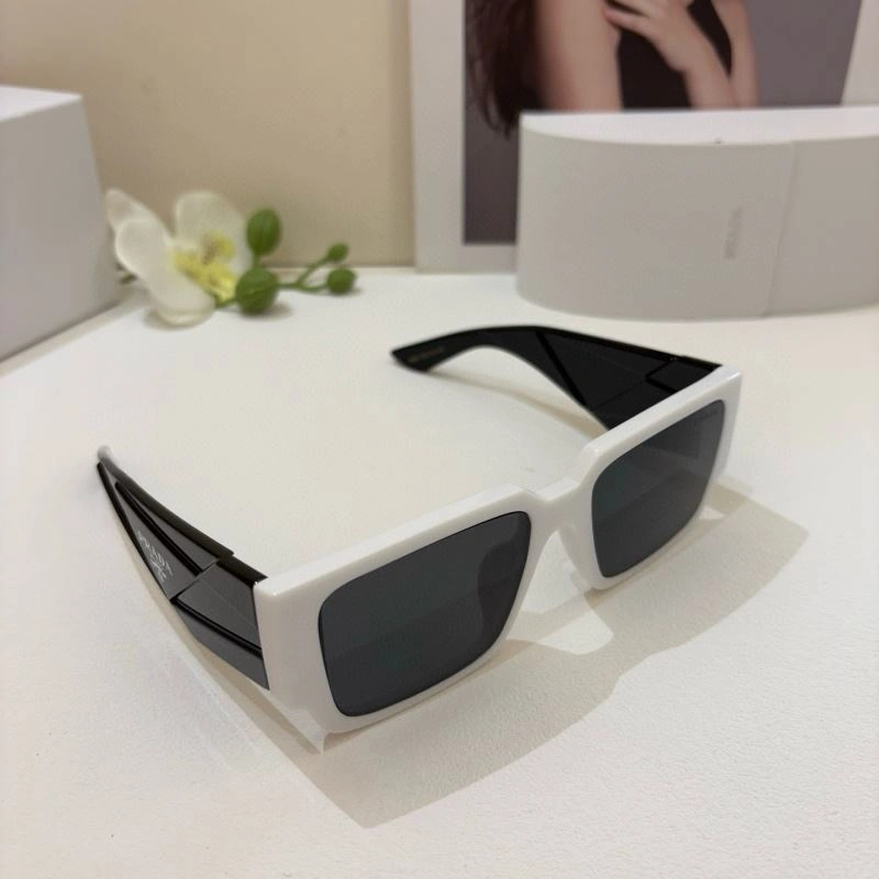 Prada Sunglasses EyeCatching 281945