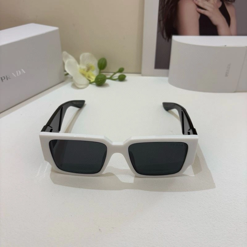 Prada Sunglasses EyeCatching 281945