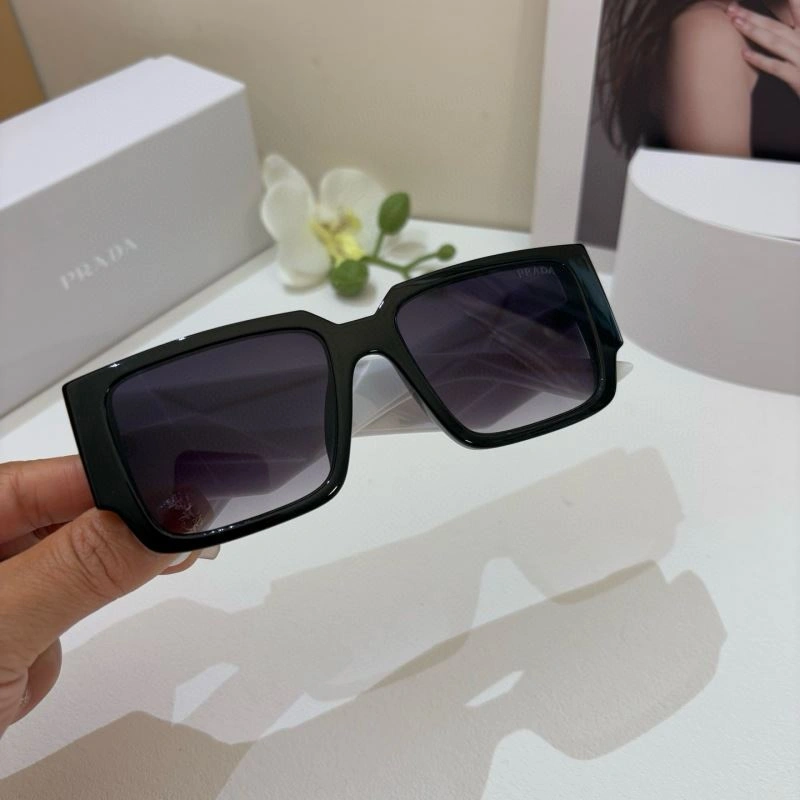 Compact Prada Sunglasses 281937