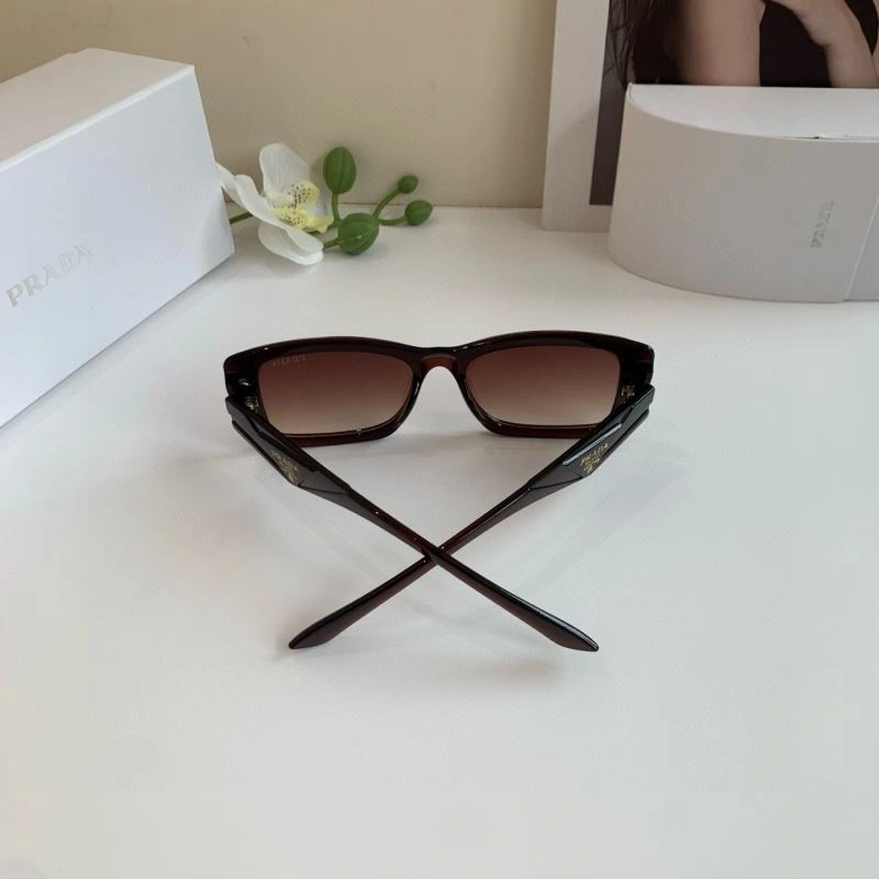 Lightweight Prada Sunglasses 281896