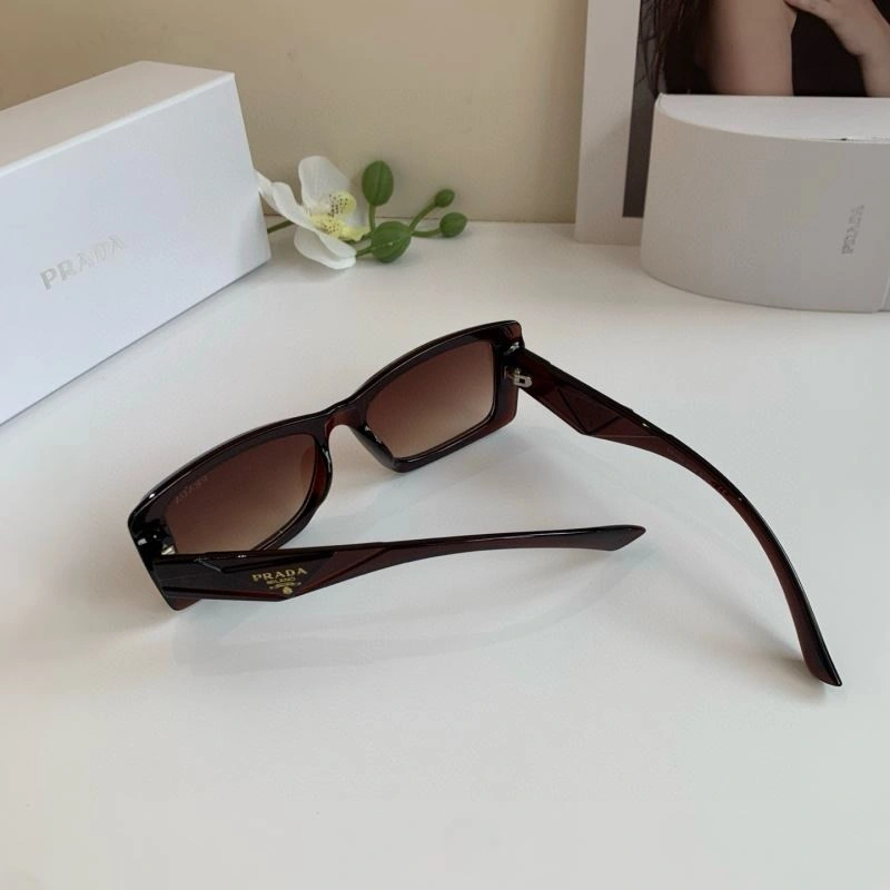 Lightweight Prada Sunglasses 281896