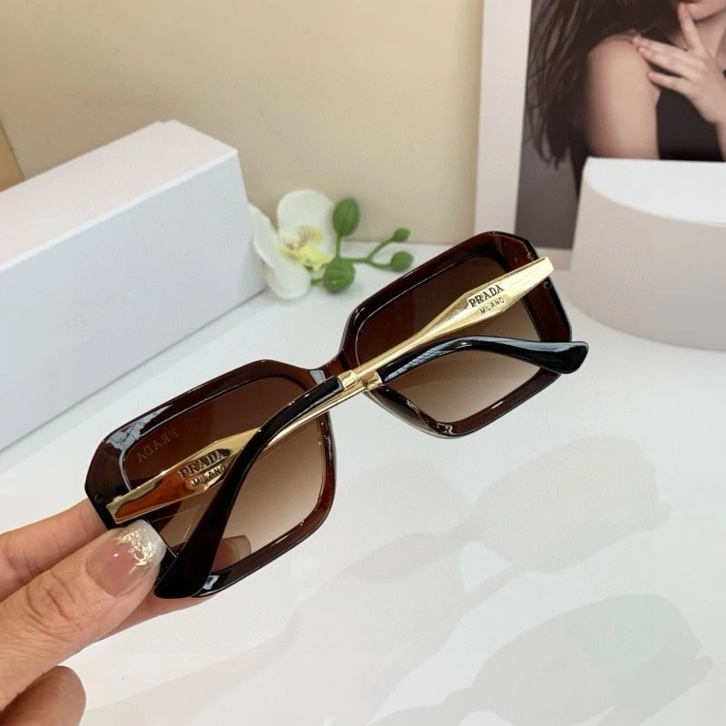 Supportive Prada Sunglasses 281907