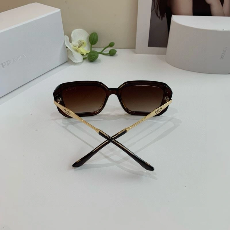 Supportive Prada Sunglasses 281907