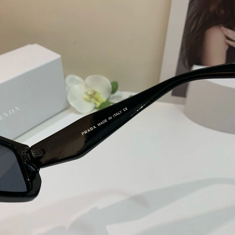 Prada Sunglasses Vibrant 281910