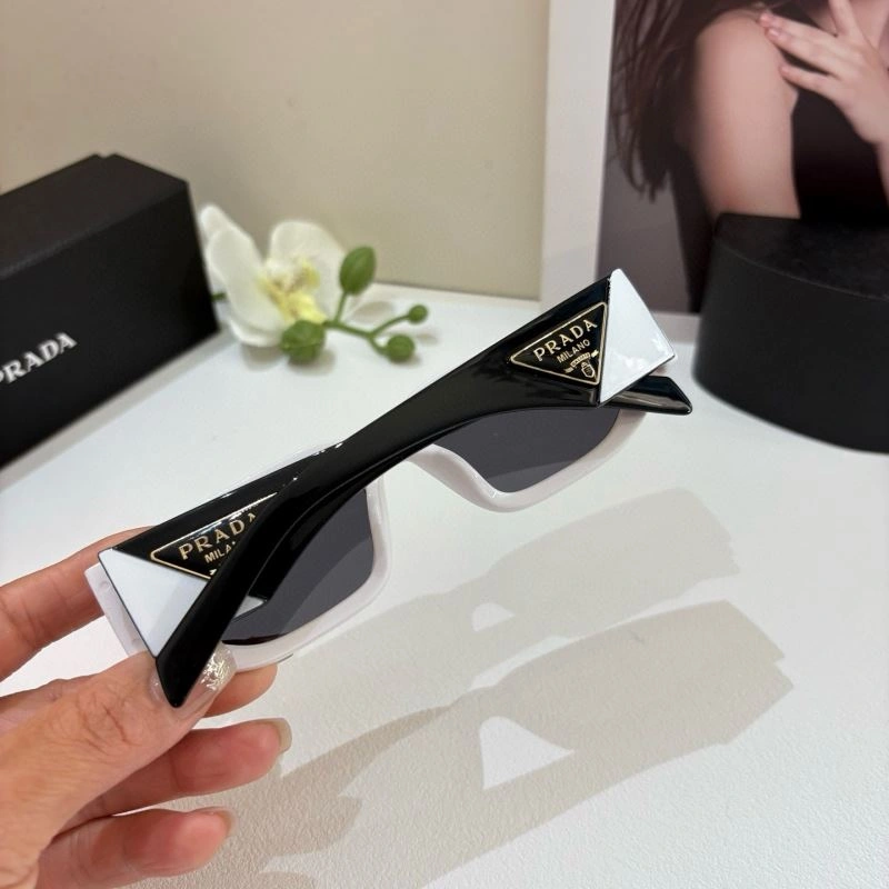 Prada Sunglasses Durable 281920