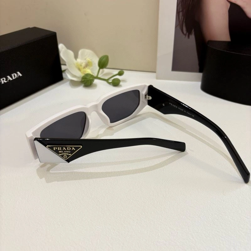 Prada Sunglasses Durable 281920