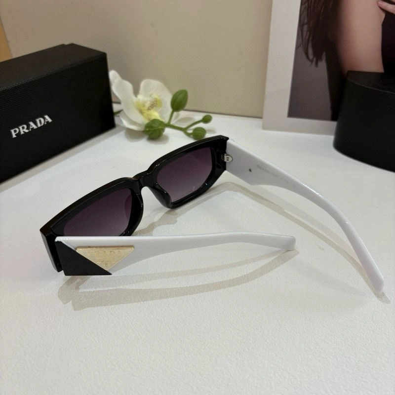 Vibrant Prada Sunglasses 281906