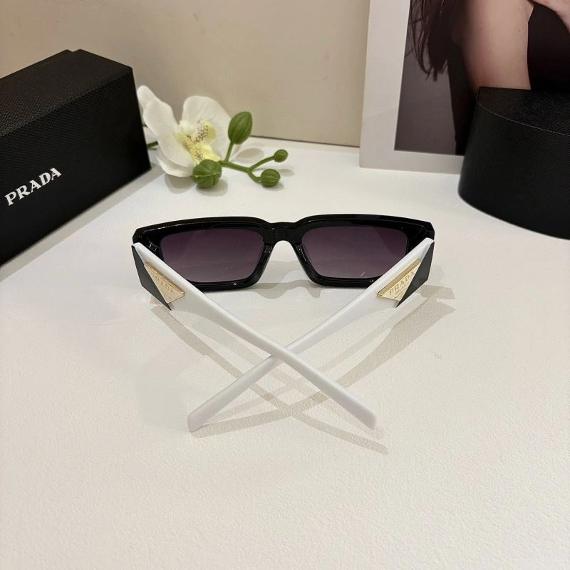 Vibrant Prada Sunglasses 281906