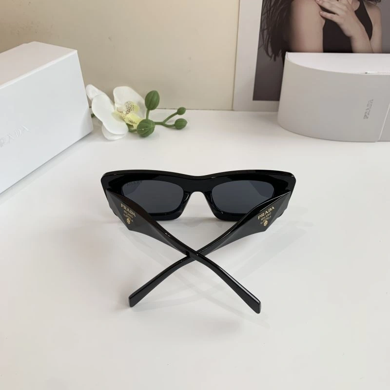 Prada Sunglasses FashionForward 281897