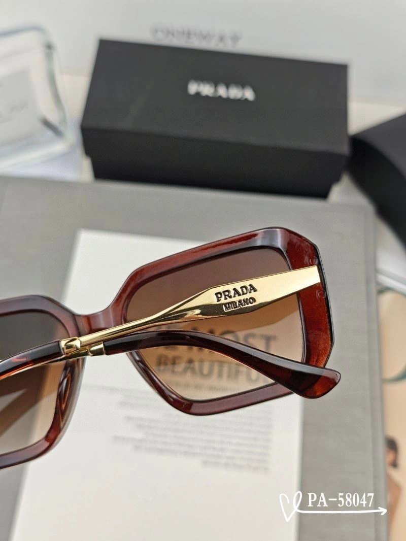 Elegant Prada Sunglasses 281873