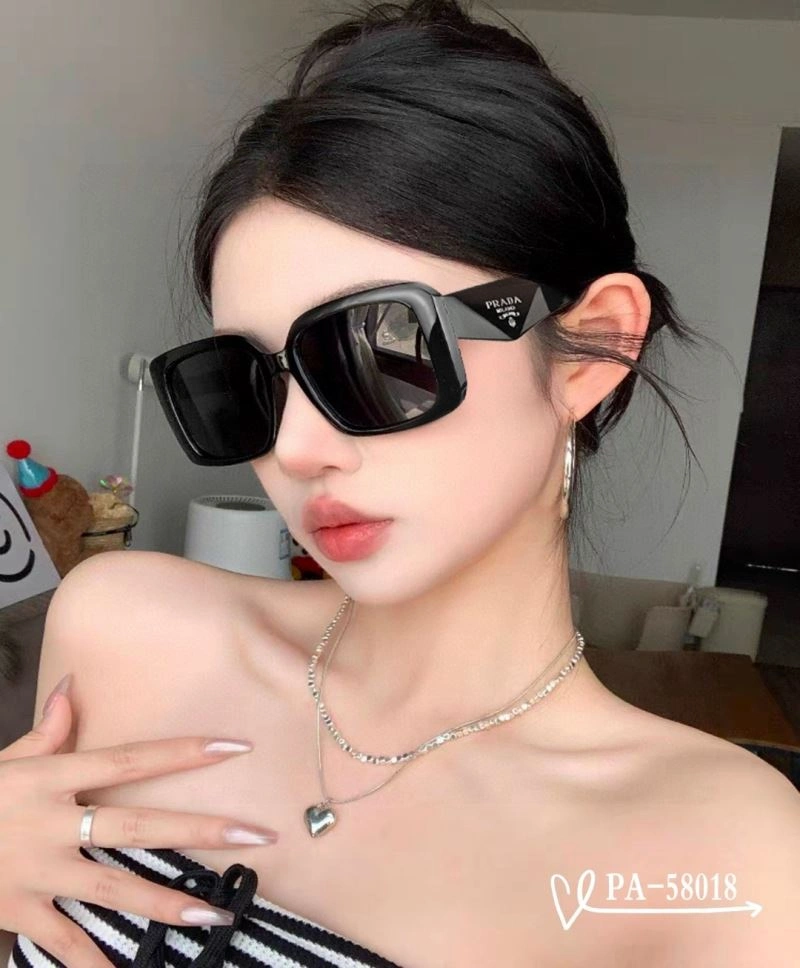 FashionForward Prada Sunglasses 281851