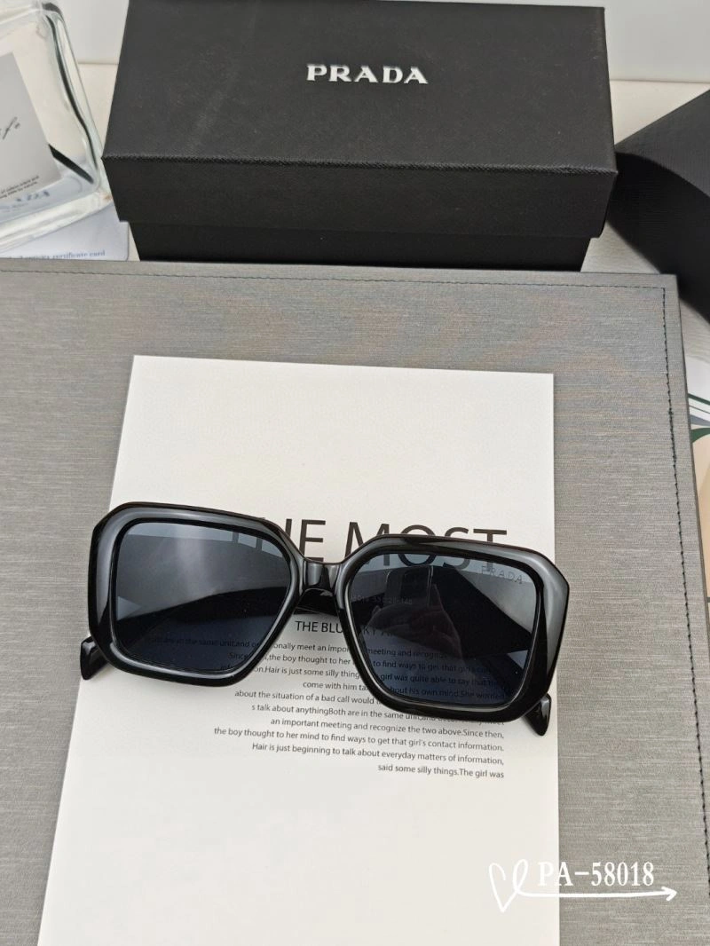 FashionForward Prada Sunglasses 281851