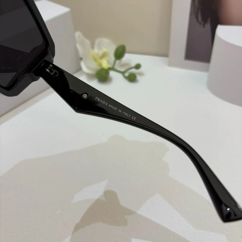 Prada Sunglasses HighQuality 281860