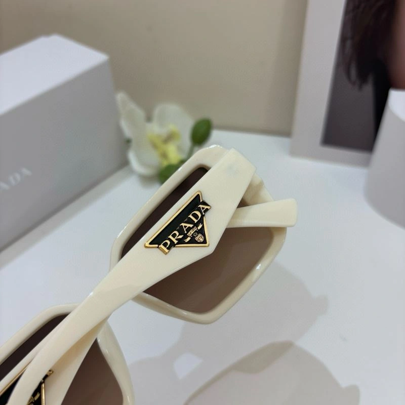Prada Sunglasses Trendsetting 281849