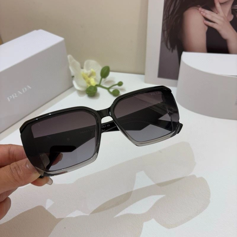 ZipUp Prada Sunglasses 281847