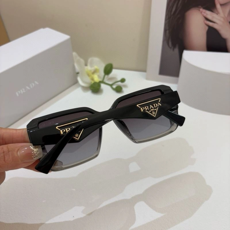 ZipUp Prada Sunglasses 281847