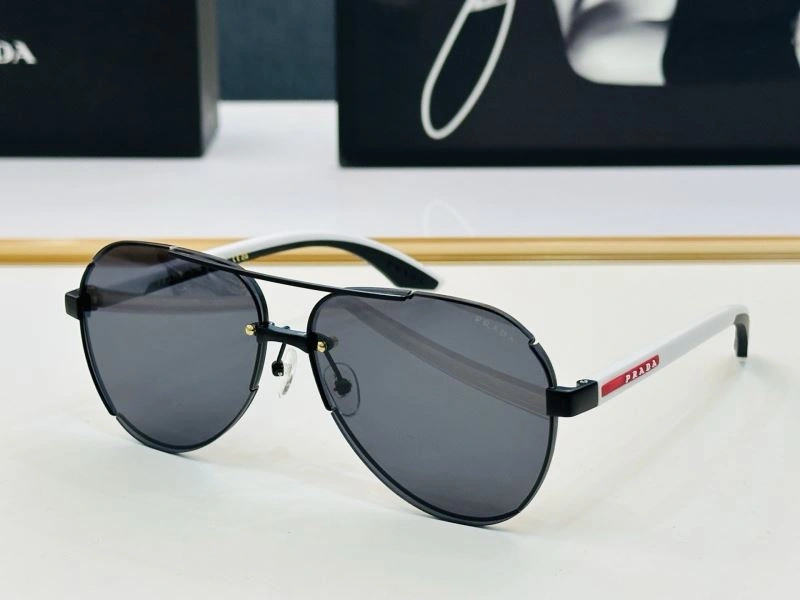 Sporty Prada Sunglasses 281850