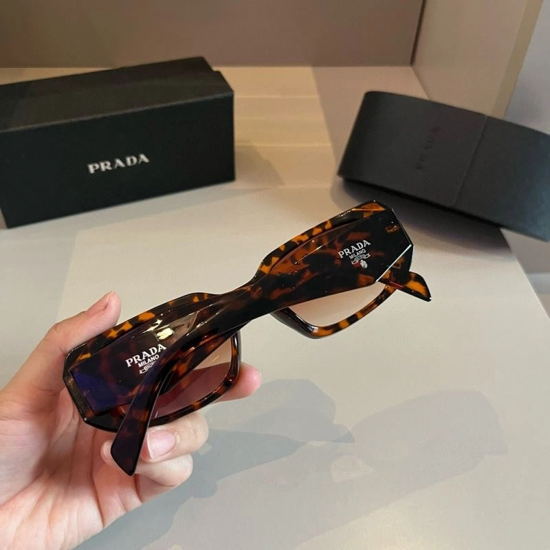 Fashionable Prada Sunglasses 282062