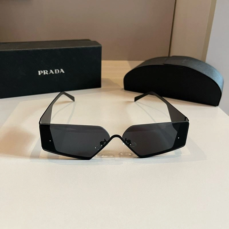 Effortless Prada Sunglasses 282059