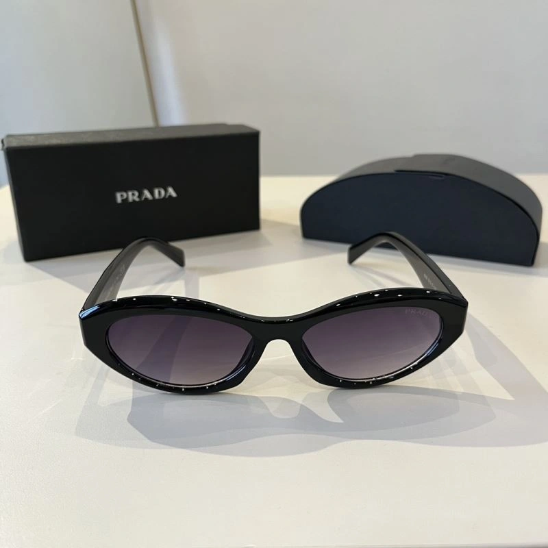 Snug Prada Sunglasses 282055