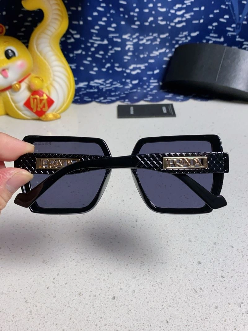 WellDesigned Prada Sunglasses 282054