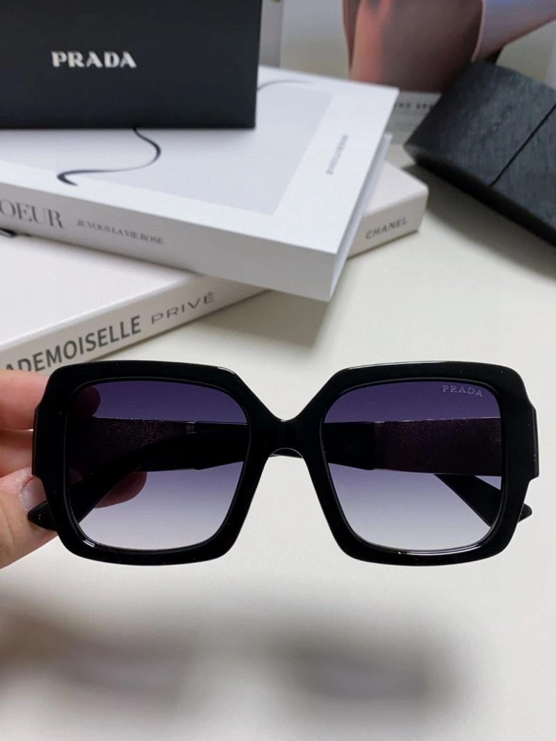 Prada Sunglasses UrbanStyle 282053