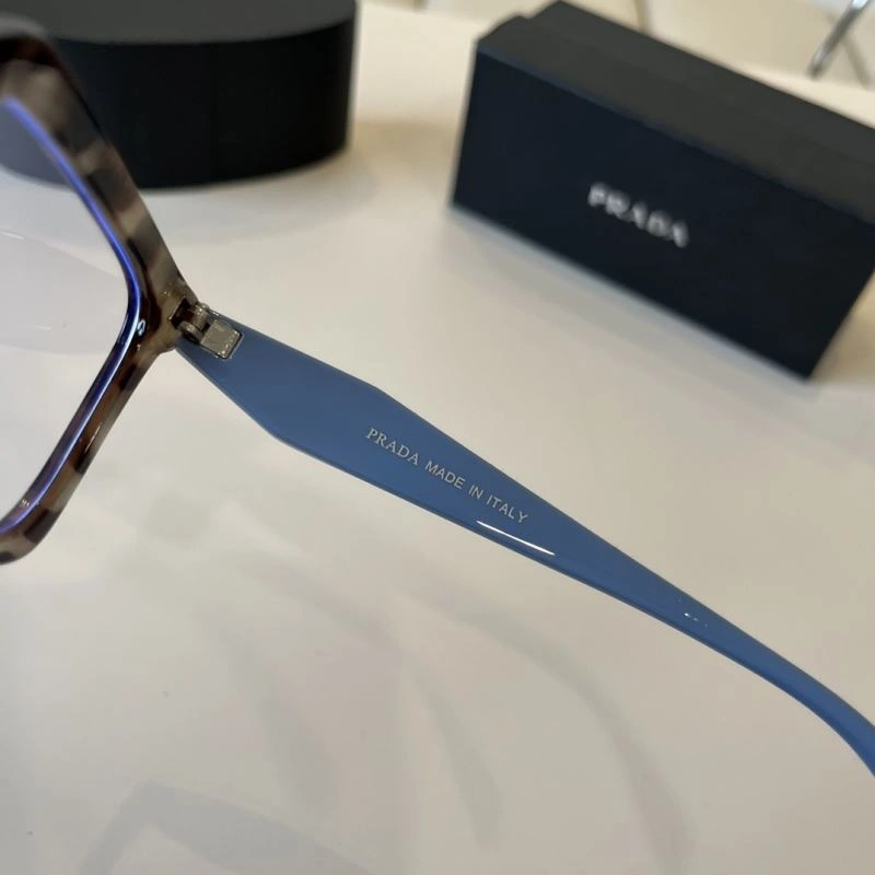 Classic Prada Sunglasses 282033