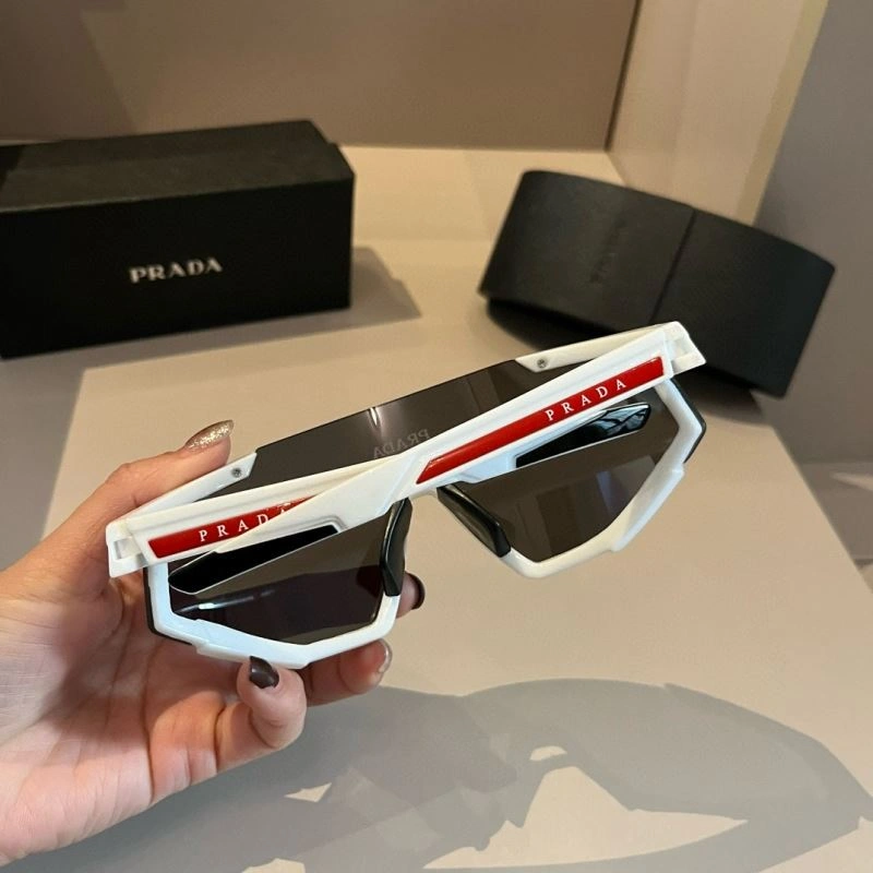 Fashionable Prada Sunglasses 282030