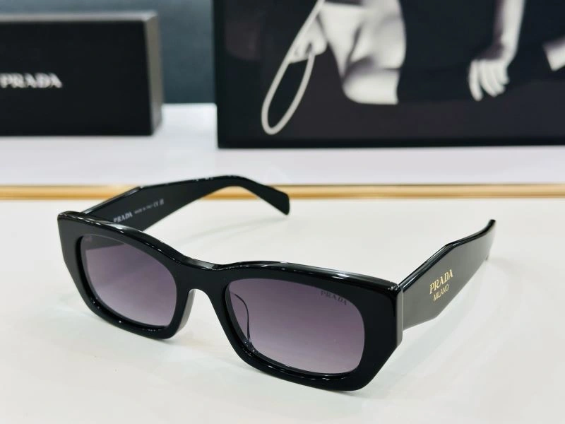 Prada Sunglasses ZipUp 282042