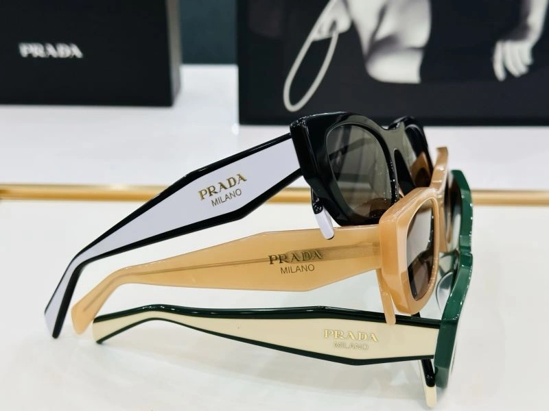 Prada Sunglasses ZipUp 282042