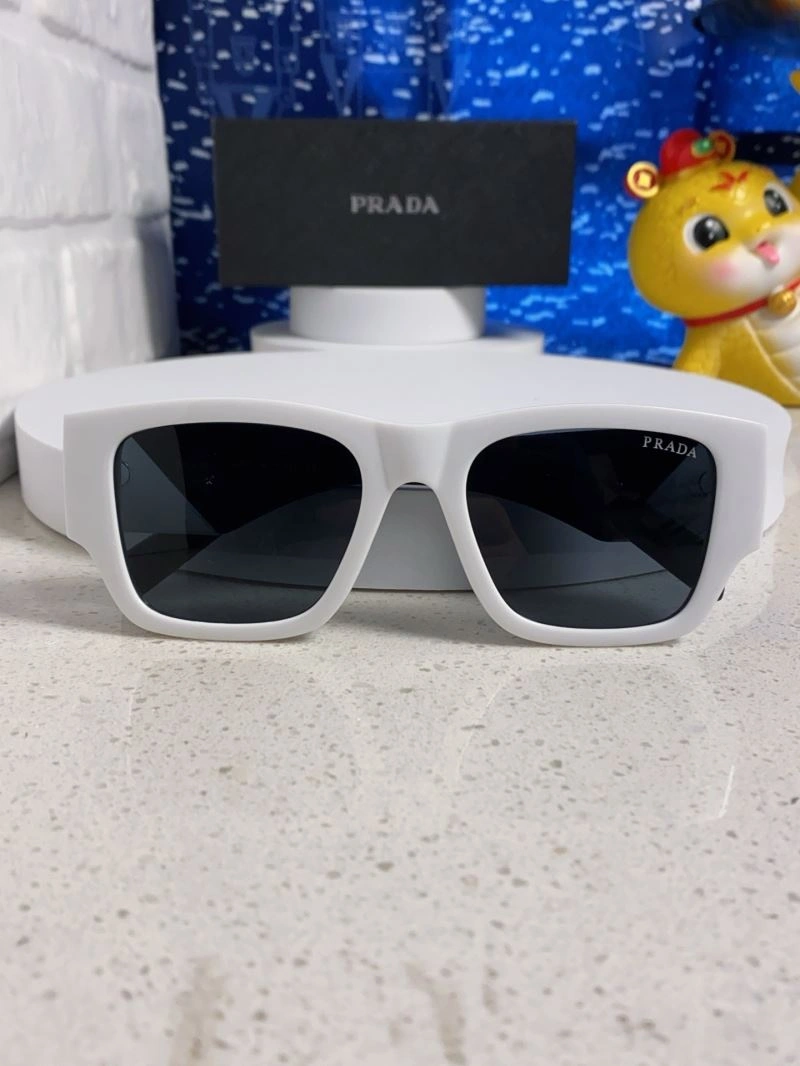 Neat Prada Sunglasses 282040