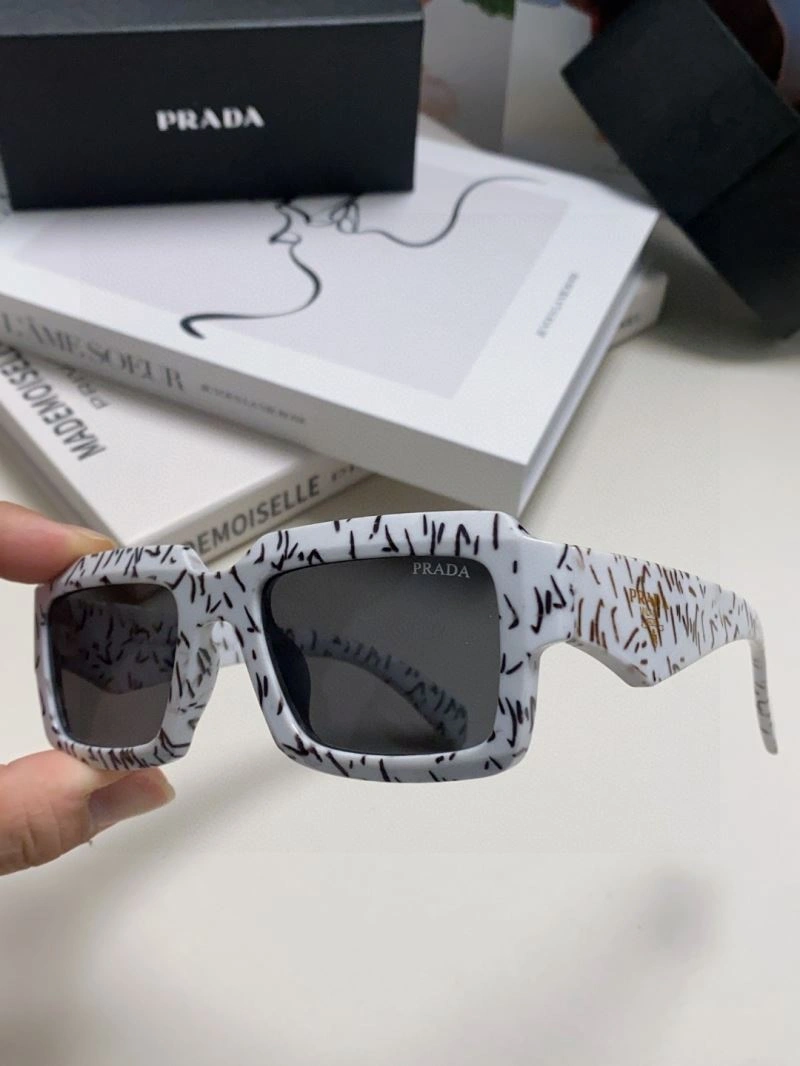 Prada Sunglasses Trendsetting 282021