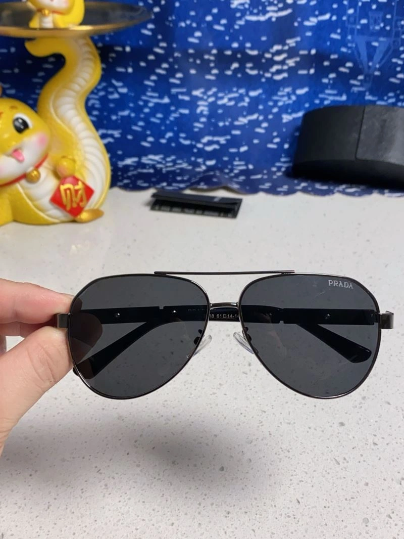 Sleek Prada Sunglasses 282013