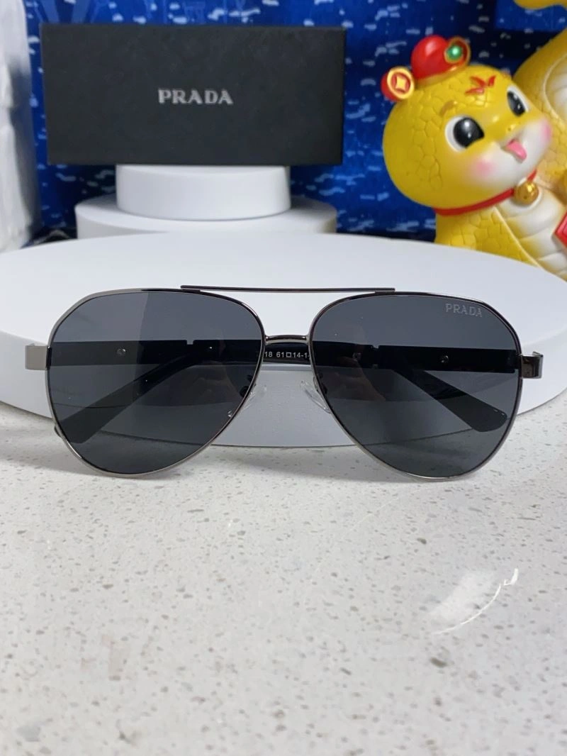 Sleek Prada Sunglasses 282013