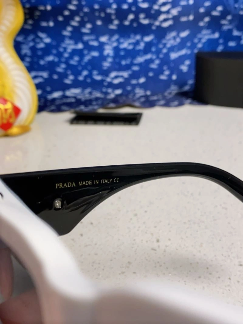 Prada Sunglasses OdorResistant 281997